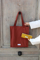 Estuche amarillo