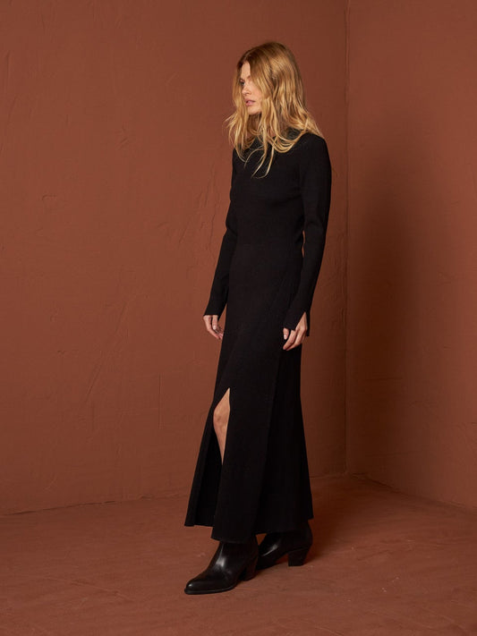 MAXI VESTIDO PUNTO NEGRO